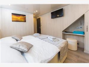 Sum-Cabins-Standard-26