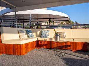 Sum-Restaurant-Lobby-2