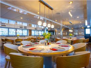 Sum-Restaurant-Lobby-5