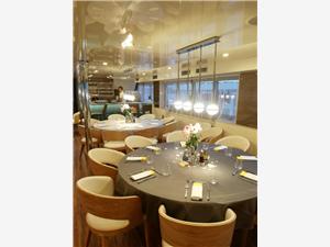 Sum-Restaurant-Lobby-10