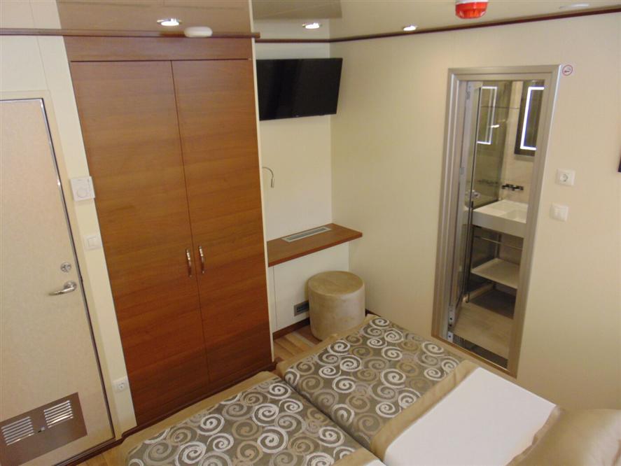 SanS-Cabins-Standard-14