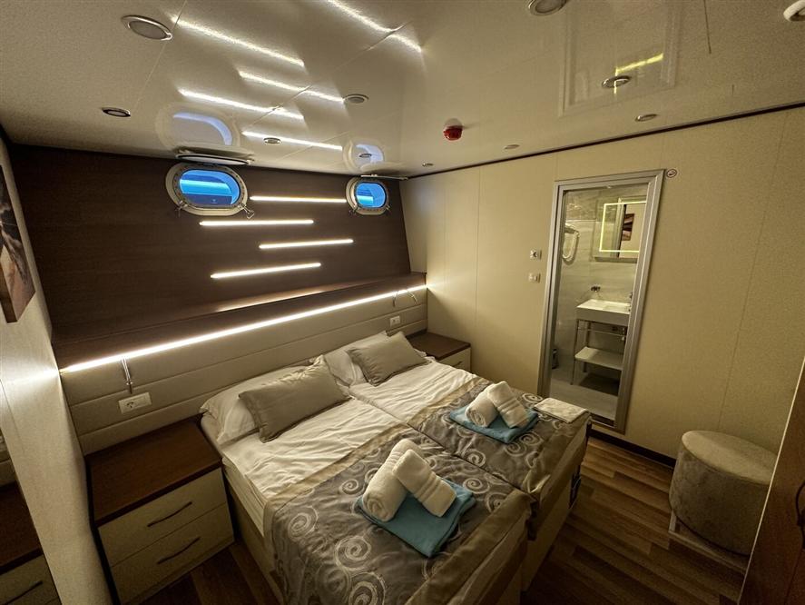 SanS-Cabins-Standard-22