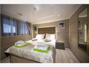 Amb-Cabin-Main-Deck-8