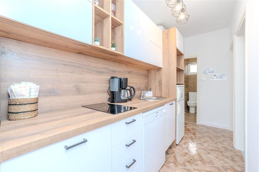 Apartment A1, for 5 persons