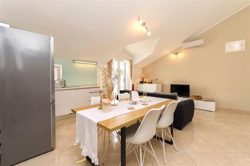 Apartment A2, for 4 persons