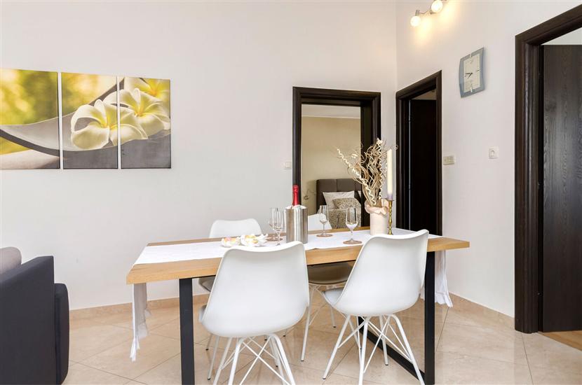 Apartment A2, for 4 persons