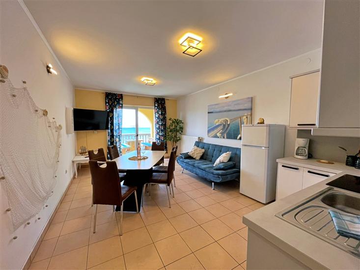 Apartment A1, for 5 persons
