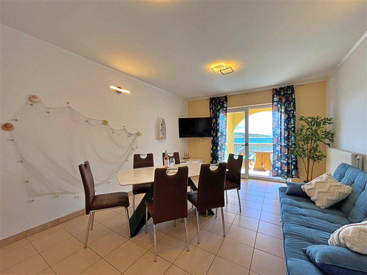 Apartment A1, for 5 persons