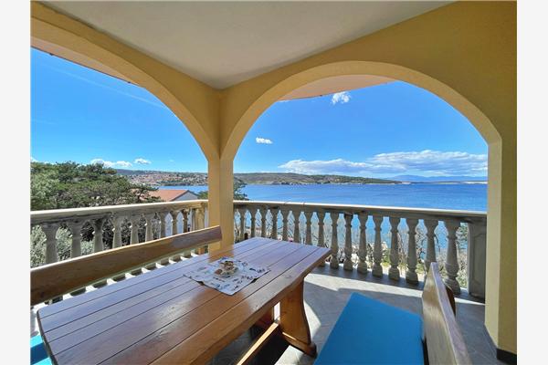 Apartment A1, for 5 persons