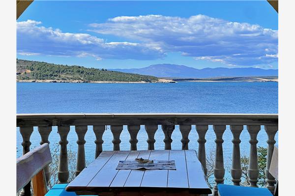 Apartment A1, for 5 persons