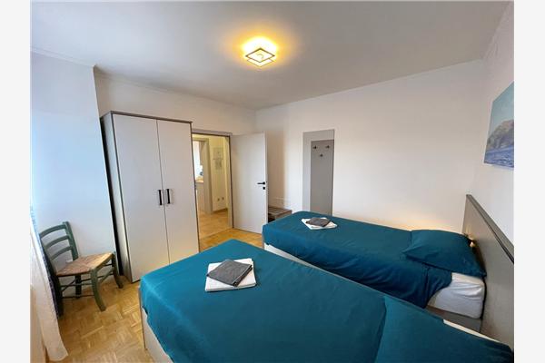 Apartment A1, for 5 persons