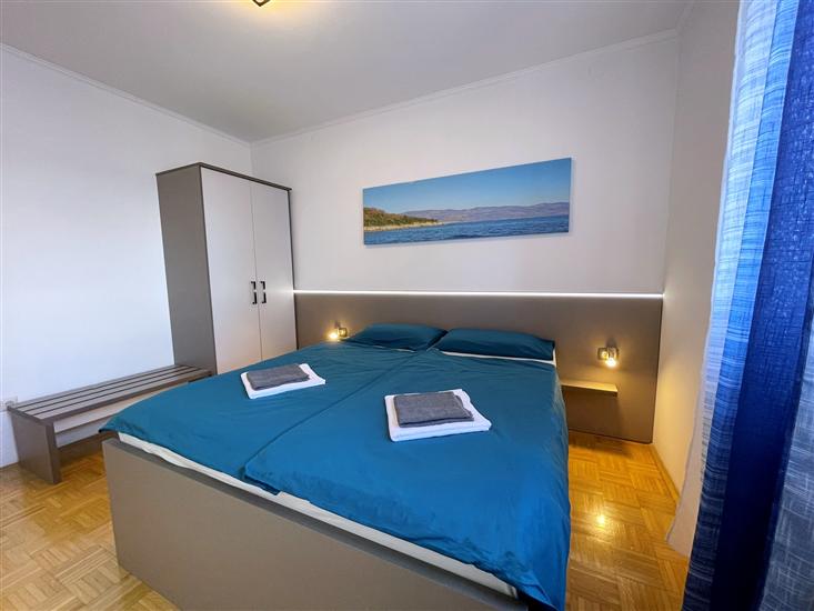 Apartment A1, for 5 persons