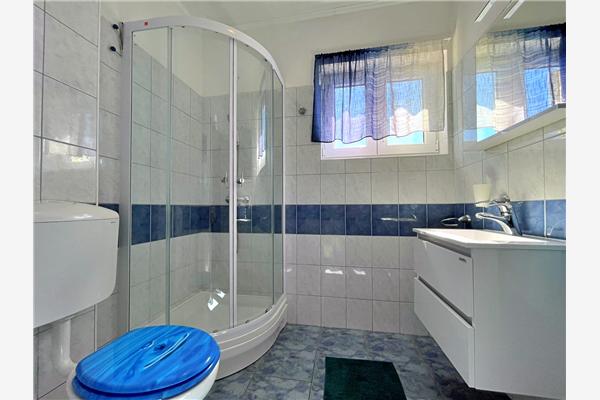 Apartment A1, for 5 persons