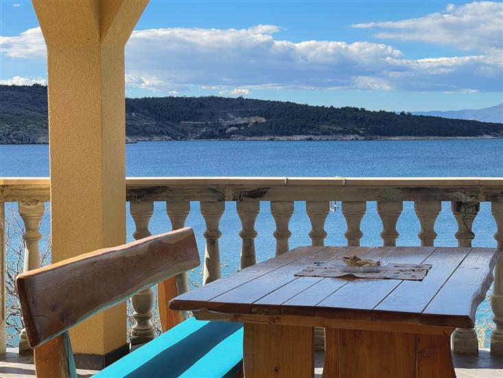 Apartment A1, for 5 persons