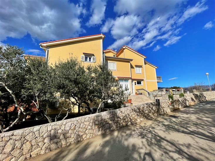 Apartments Neptun with Sea View