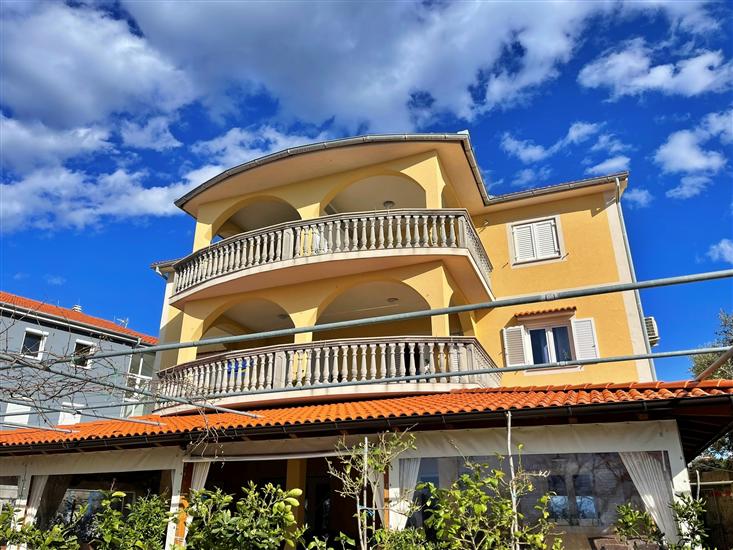 Apartments Neptun with Sea View