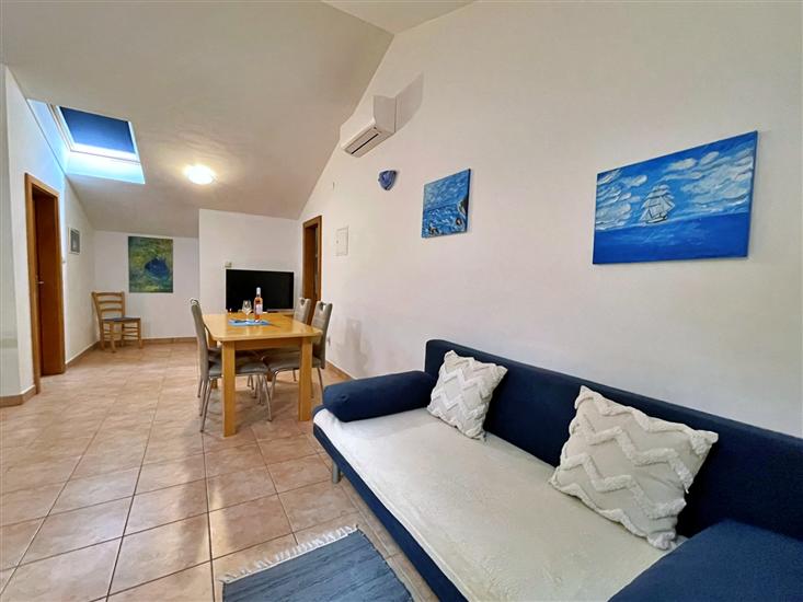 Apartment A4, for 4 persons