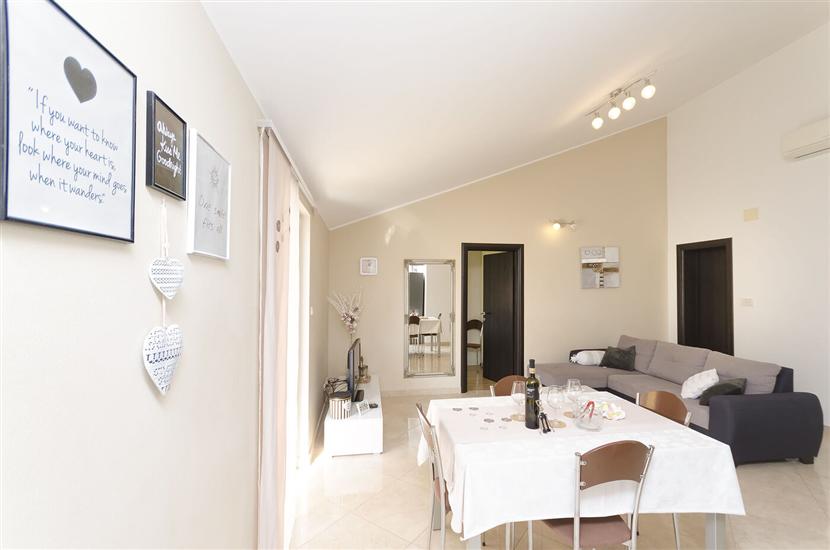 Apartment A1, for 4 persons