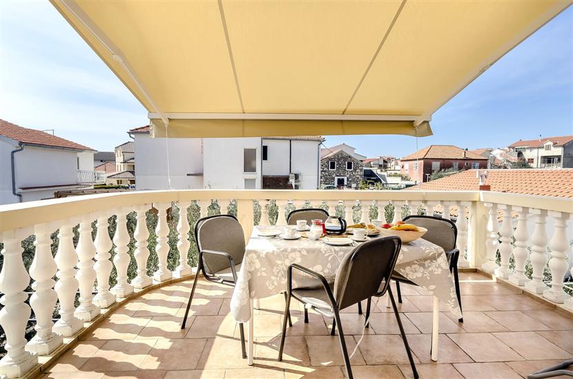 Apartment A1, for 4 persons