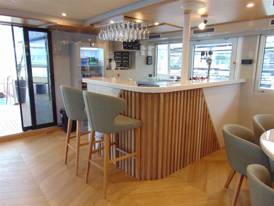 MM2-Restaurant-Lobby-1