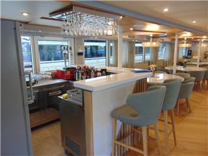 MM2-Restaurant-Lobby-4