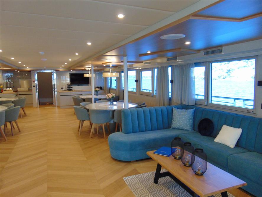 MM2-Restaurant-Lobby-6