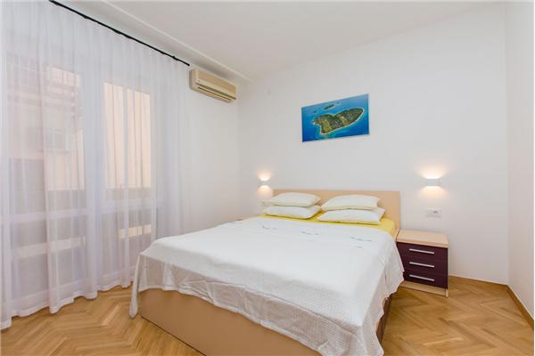Apartment A1, for 7 persons