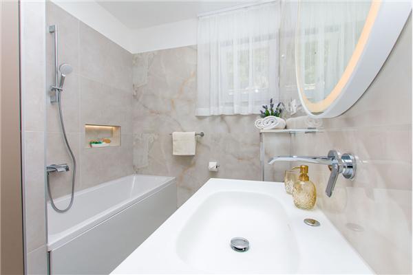 Apartment A1, for 7 persons