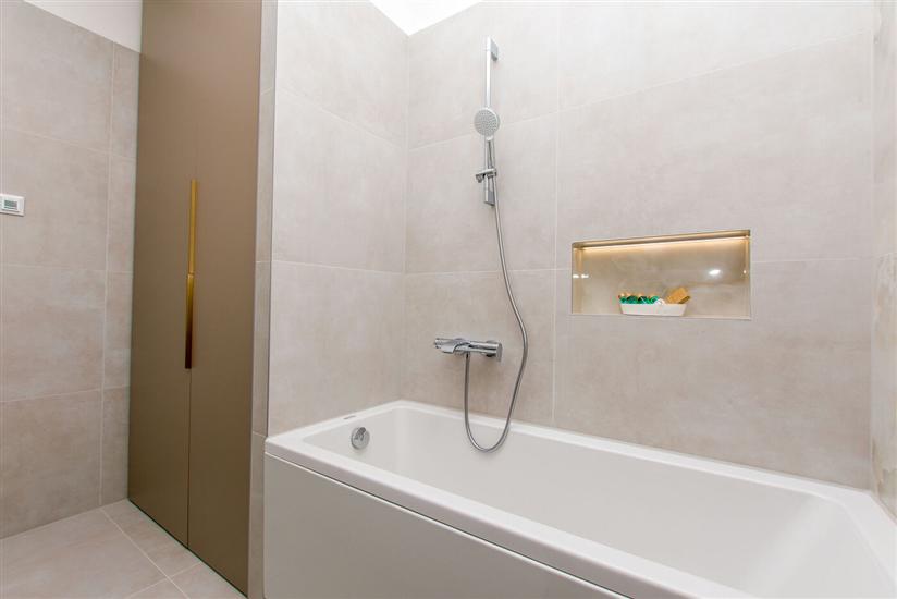 Apartment A1, for 7 persons