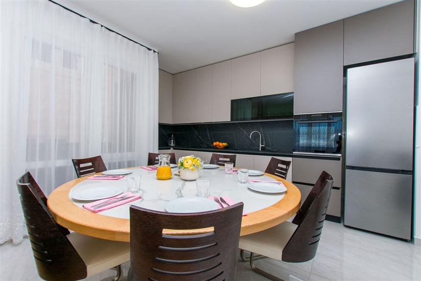 Apartment A1, for 7 persons