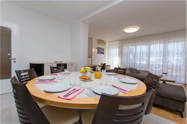 Apartment A1, for 7 persons