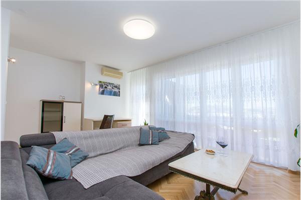 Apartment A1, for 7 persons