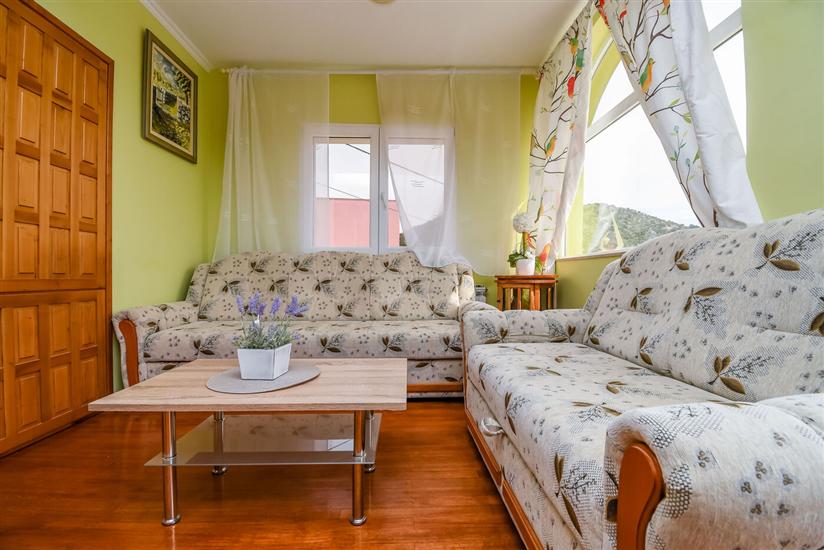 Apartment A1, for 5 persons