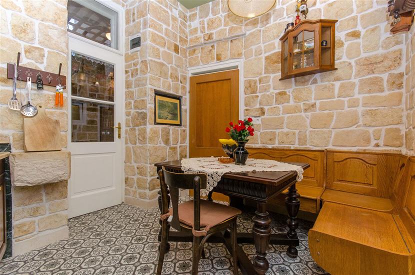 Apartment A1, for 8 persons