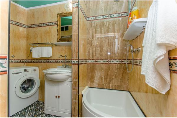 Apartment A1, for 8 persons