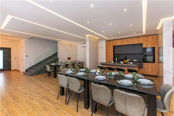 House K1, for 20 persons