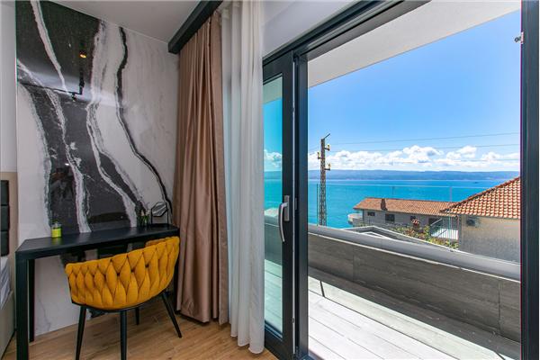 House K1, for 20 persons