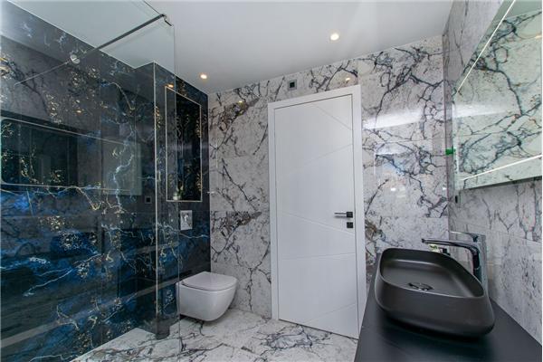 House K1, for 20 persons