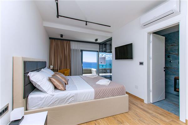 House K1, for 20 persons