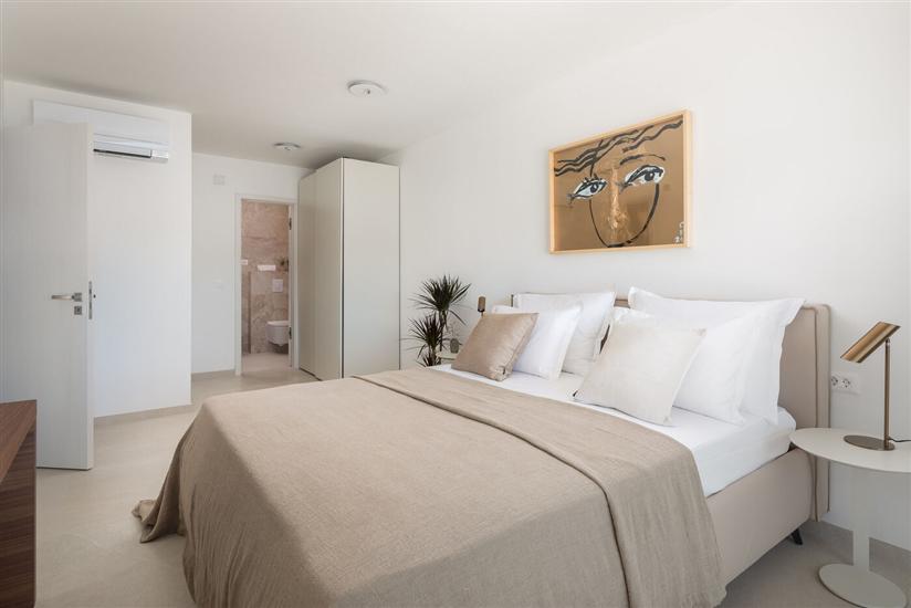 House K1, for 10 persons