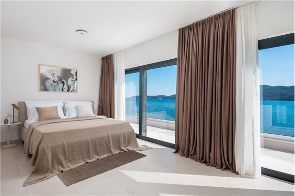 House K1, for 10 persons