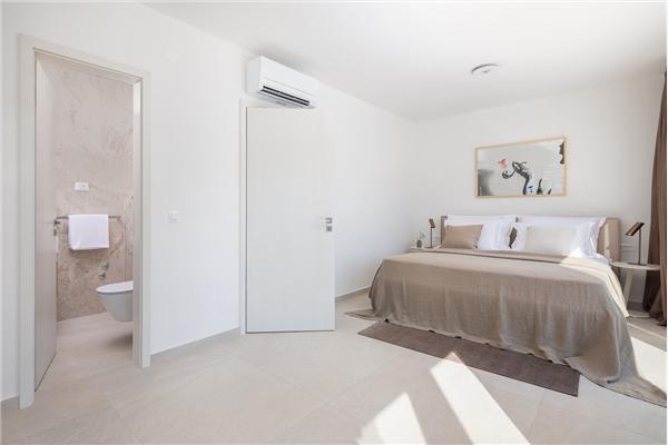 House K1, for 10 persons