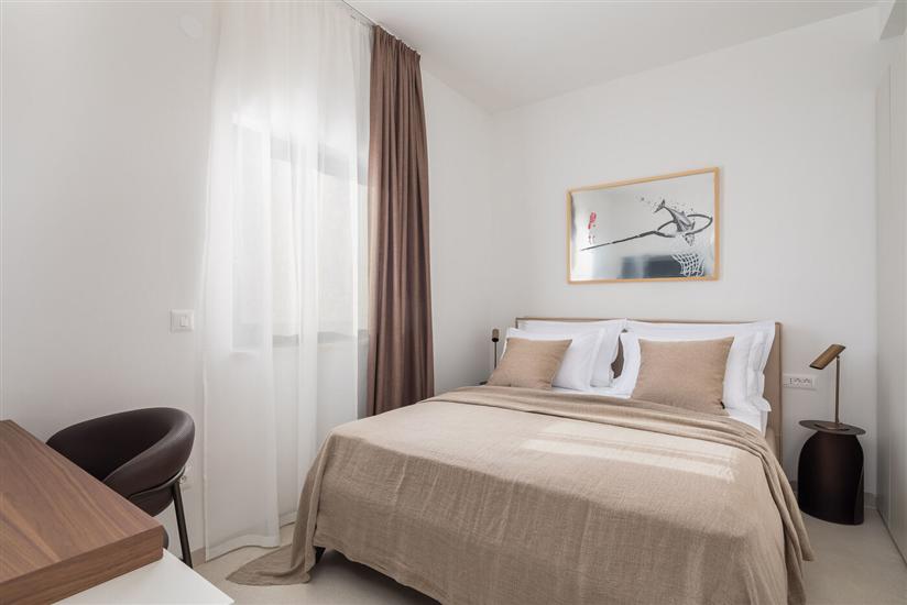 House K1, for 10 persons