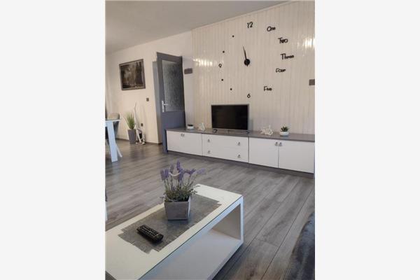 Apartment A1, for 6 persons