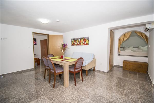 Apartment A1, for 4 persons