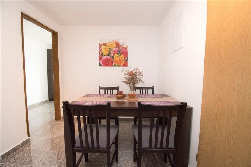Apartment A2, for 4 persons