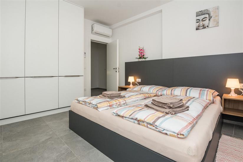 Apartment A1, for 6 persons