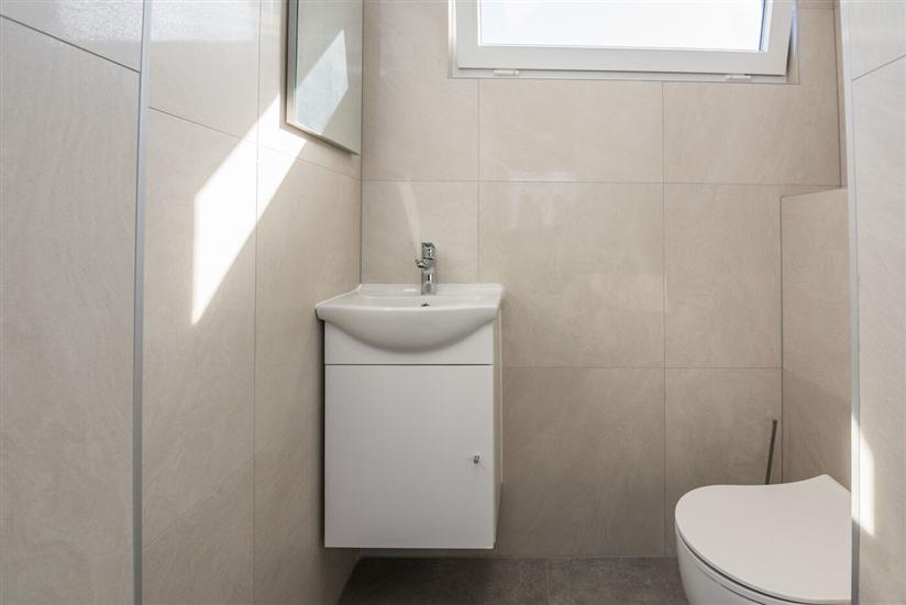 Apartment A1, for 6 persons