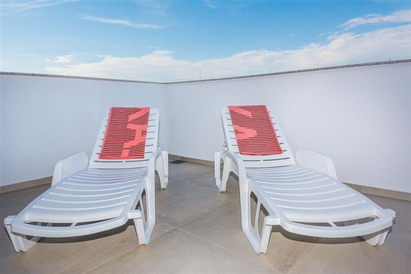 Apartment A1, for 6 persons