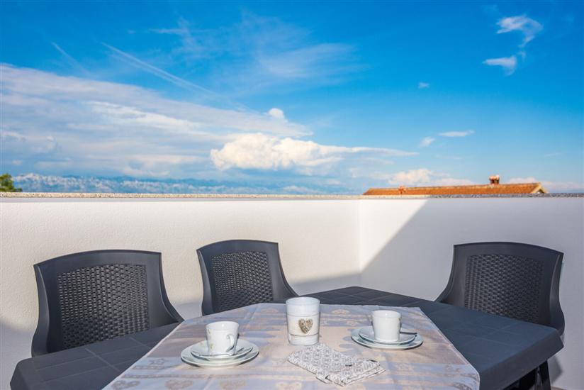 Apartment A1, for 6 persons